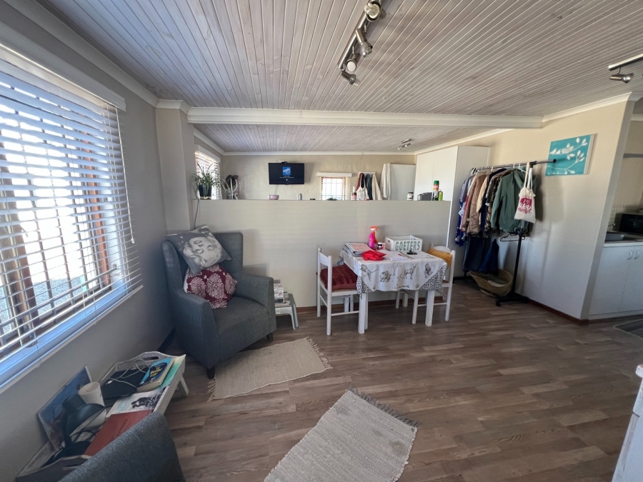 6 Bedroom Property for Sale in Jacobsbaai Western Cape